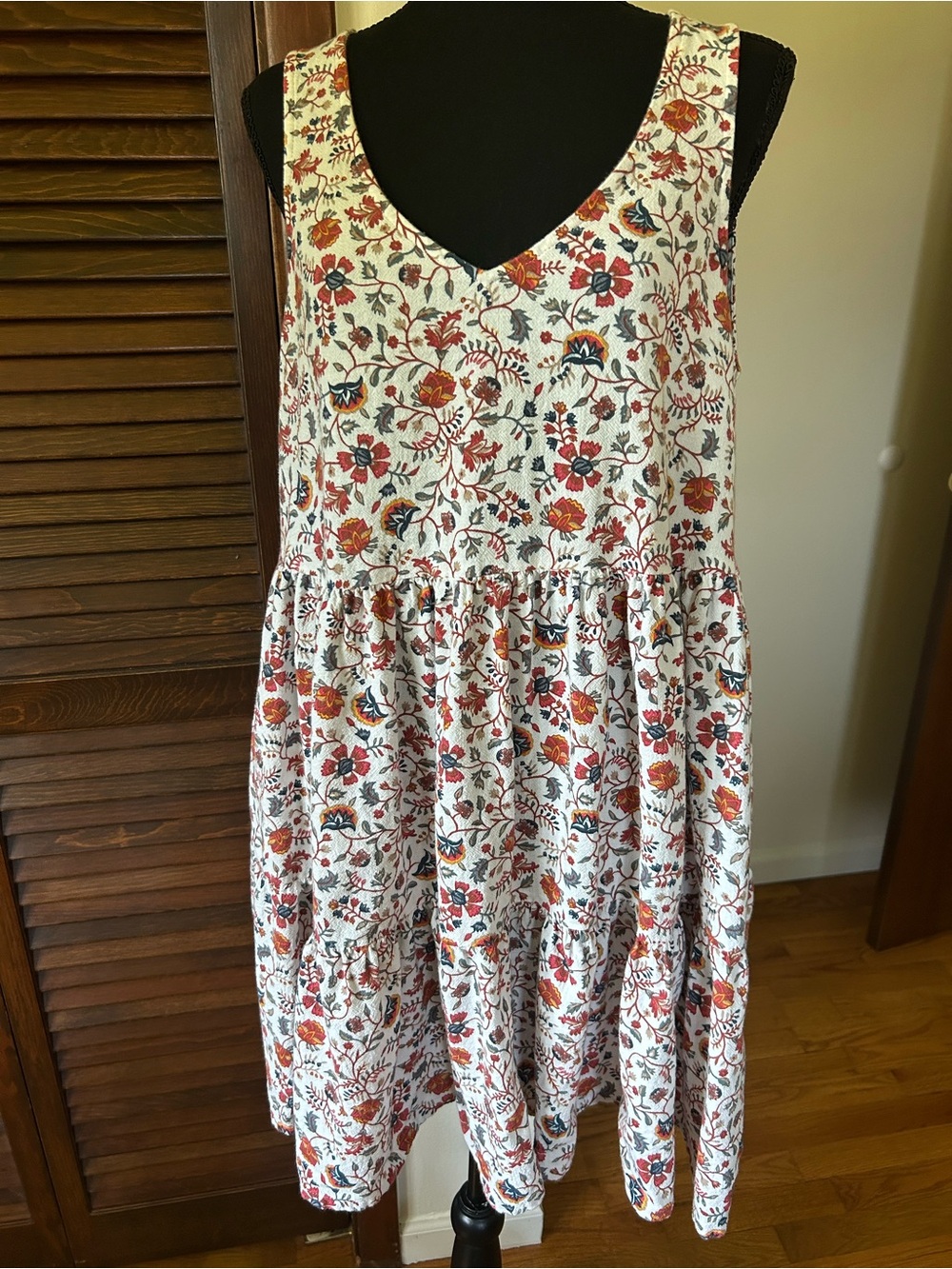 Ana Sleeveless V Neck Tiered Floral Print Mini Dress